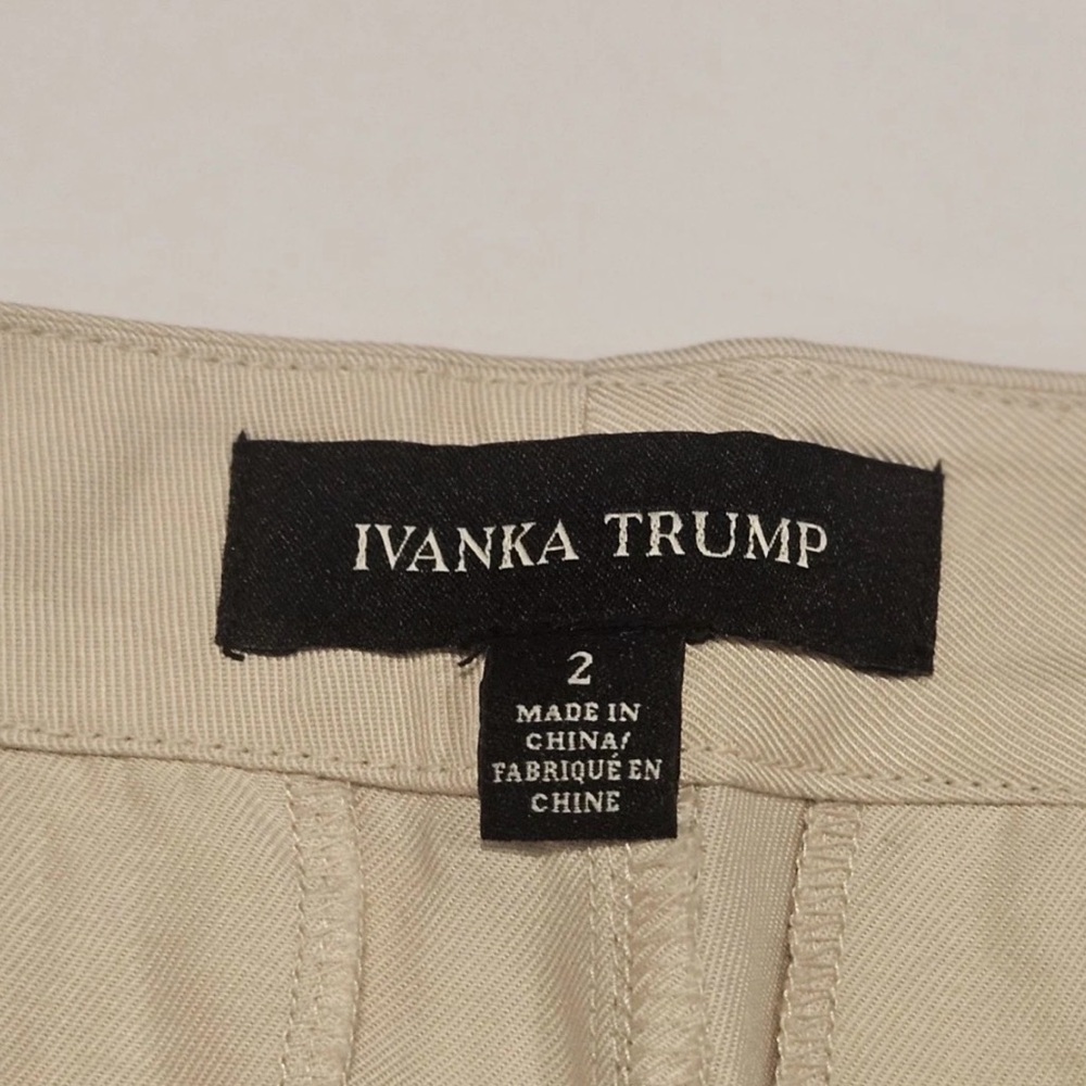 IVANKA TRUMP Shorts Size 2  Beige Pockets Hiking Beach Women Comfort - Picture 4 of 4
